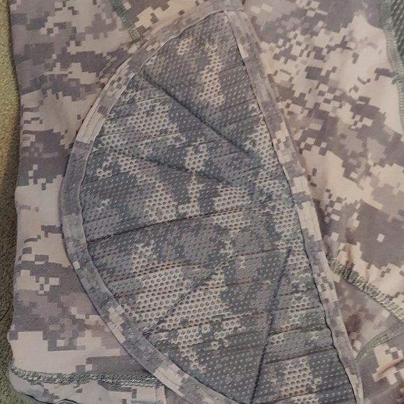 NEW Army Combat Shirt (ACS) – flame resistant - Picture 8 of 8